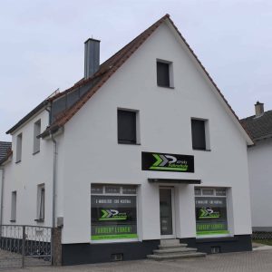 Außenansicht Fahrschule Iffezheim