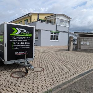 Außenansicht Fahrschule Steinmauern